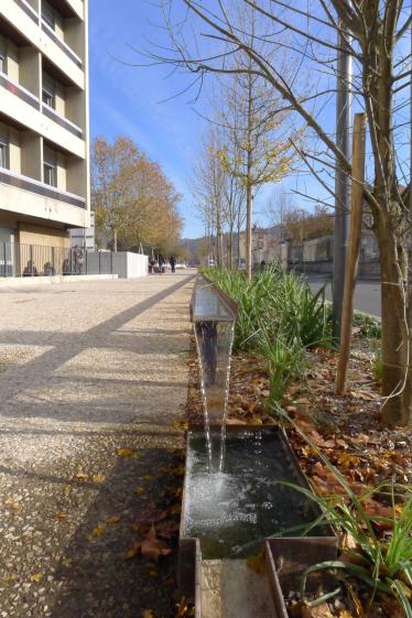 Le chemin d'eau .... Trait d'union