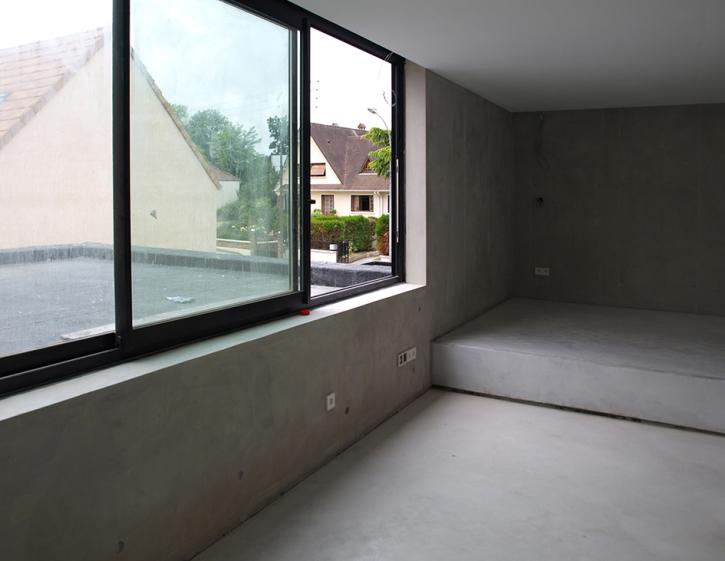 Maison individuelle ouverte sur l'intérieur