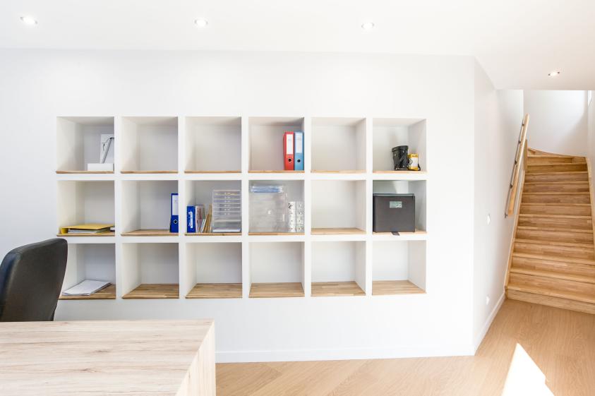 Espace Bureau-Bibliothèque intégrée