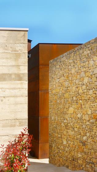 mas contemporain à Nîmes