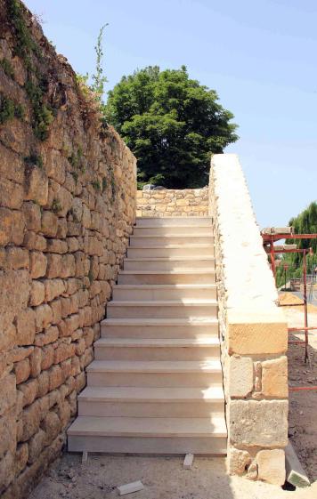 vue de l'escalier en pierre