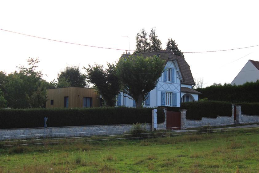 01_vue_depuis_la_rue.jpg