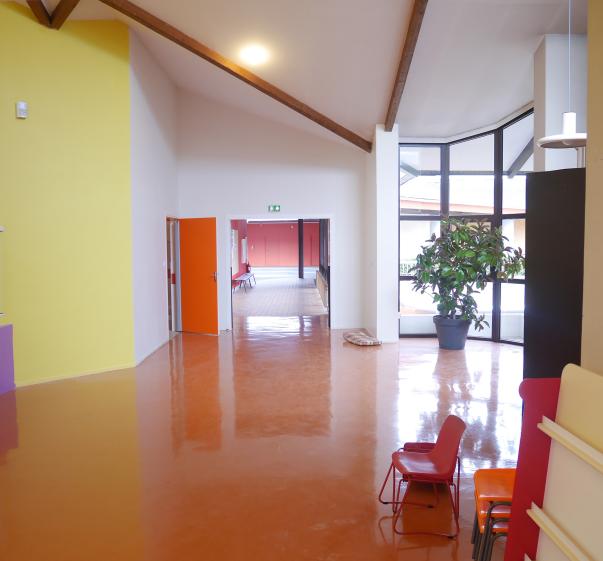 4_-_photo_interieure_1-.jpg