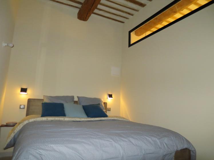 chambre attenant à la salle d'eau