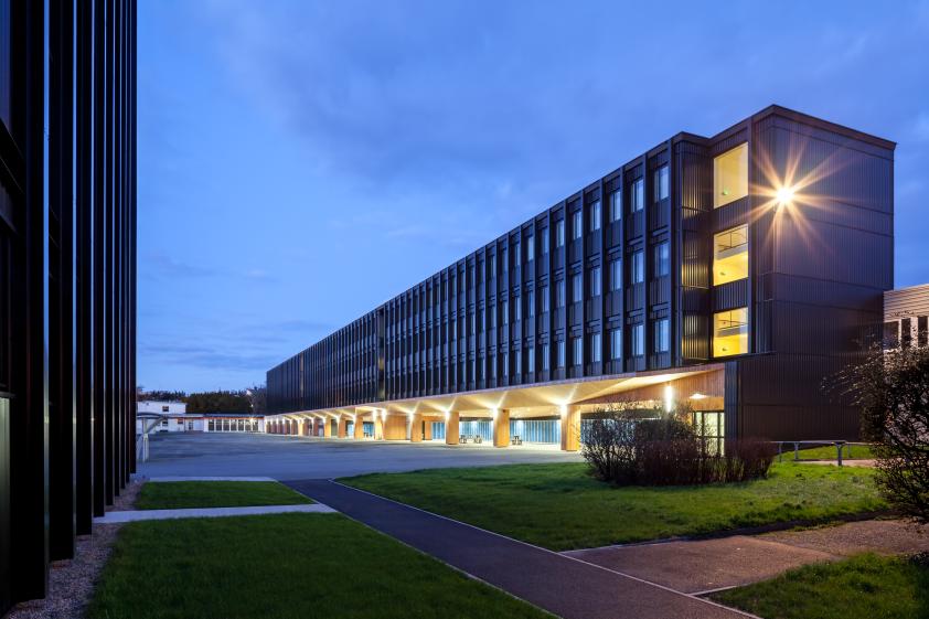 1._anthracite_architecture_-_lycee_colbert.jpg