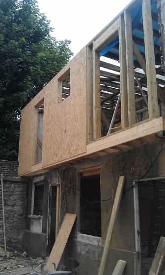  détail façade cour logement n°2