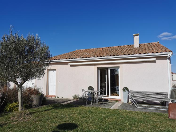 Extension pour création d'un garage et aménagement du garage existant en suite p