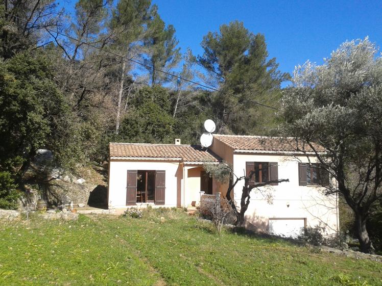 la villa au départ, le garage prend une grande place (en bas à droite)
