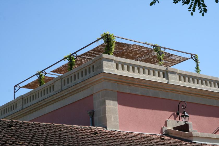 Une pergola au soleil