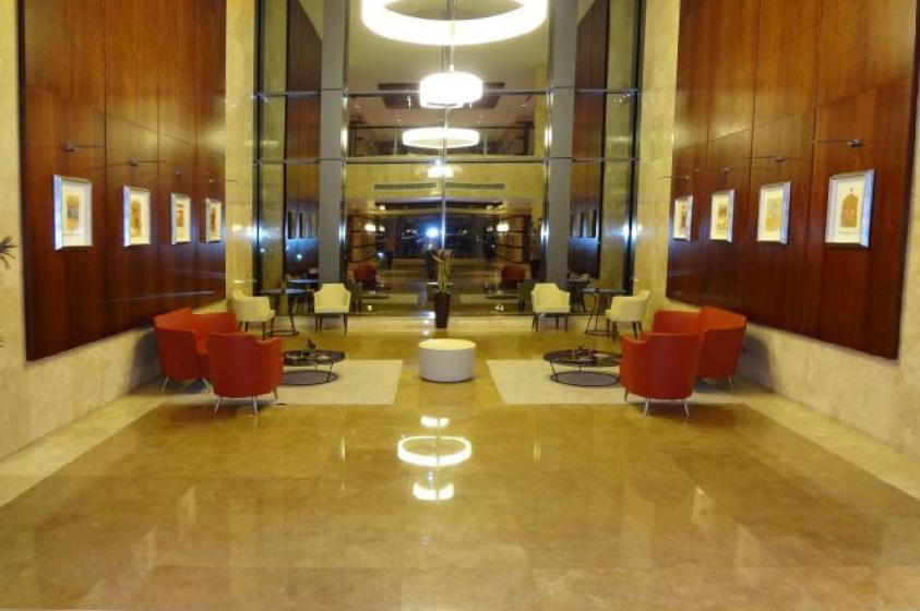 Etages - Intermediate floors lobbies