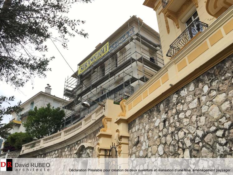Façade villa : fresque en cours de réalisation