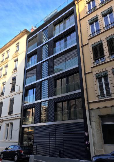 façade sur rue