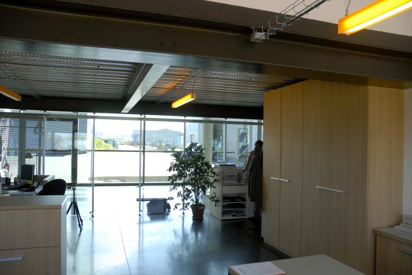 Construction d'ateliers et de bureaux