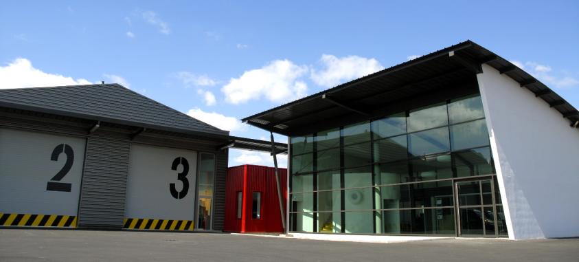 Construction d'ateliers et de bureaux