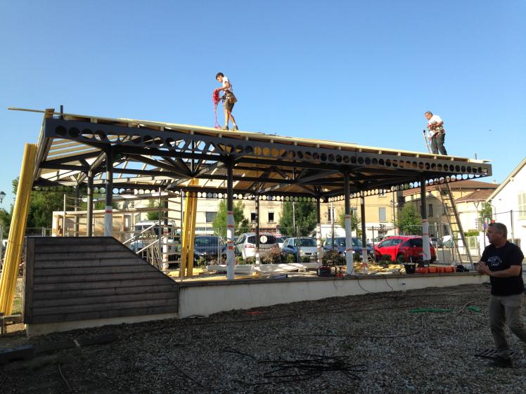 Construction d'une halle Place Jean Flacher