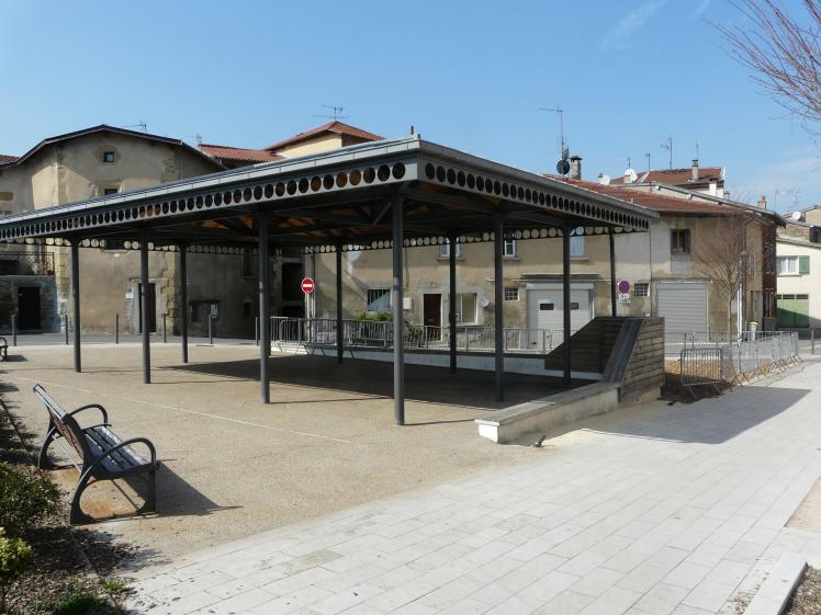 Construction d'une halle Place Jean Flacher