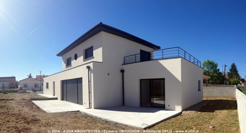 villa-saint-andeol-auda-architectes-panorama2-3-copyrighted.jpg