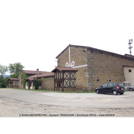 restaurant-les-vielles-pierres-auda-architectes-vignette-2.jpg