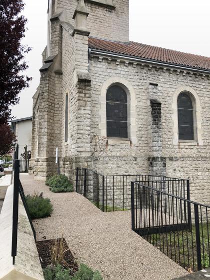 Église Saint-Sébastien // Rampe d'accessibilité