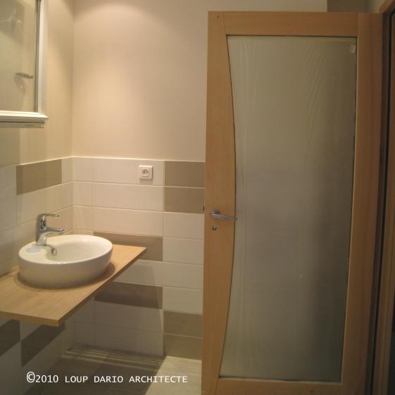 SALLE DE BAINS ACCESSIBLE / DOUCHE A L'ITALIENNE