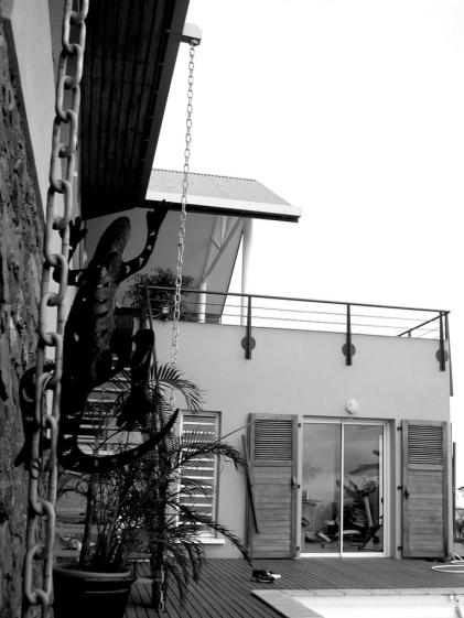 VUE DE LA PISCINE