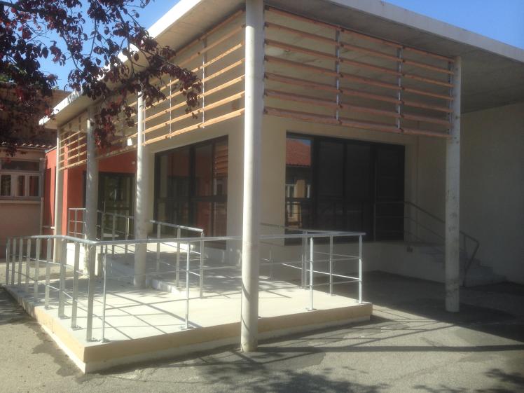 rampe accès brise soleil
