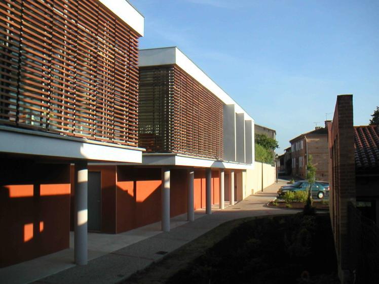 vue_depuis_rue_des_ecoles_2.jpg