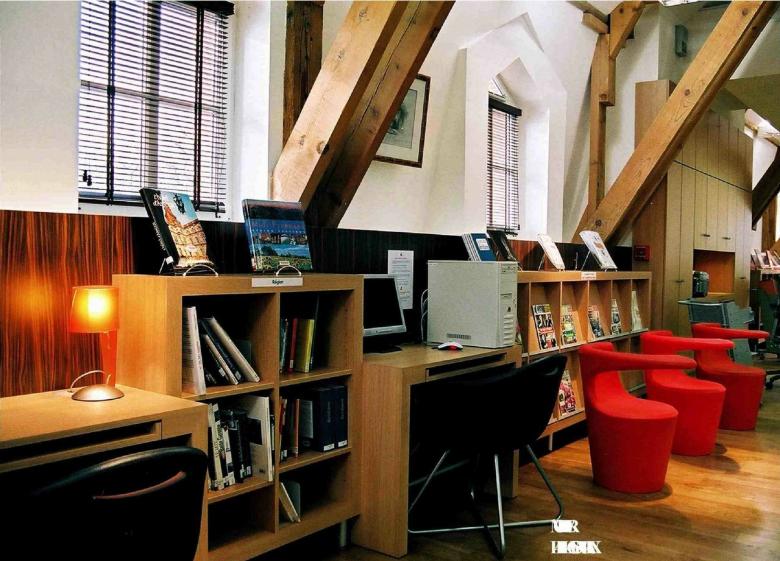 mediatheque-6.jpg