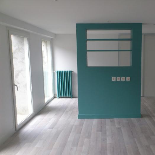 bureau.jpg