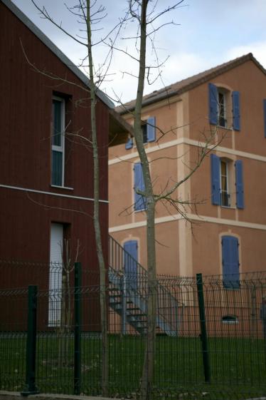 fin de chantier - bardage bois Bitus rouge
