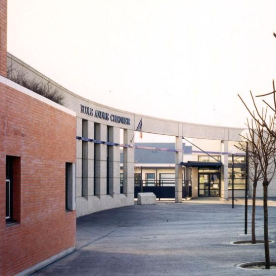 gs_troux_parvis_2.jpg