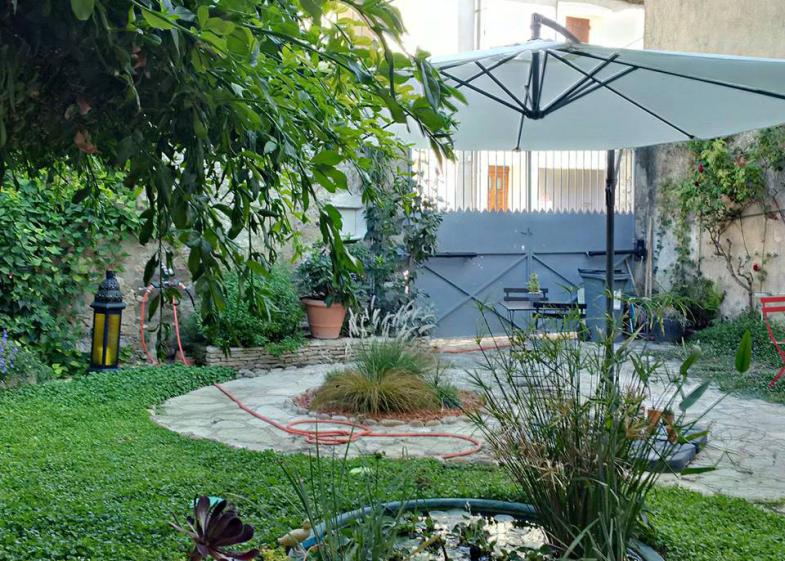 Rénovation d'une maison de village située dans le périmètre de protection du châ