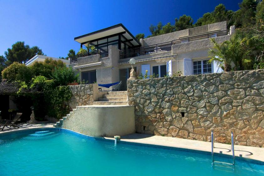 villa-mi-carnoux-vue1.jpg