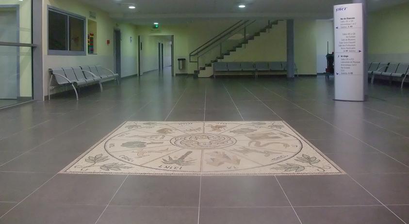 Hall d'entrée du Lycée ORT