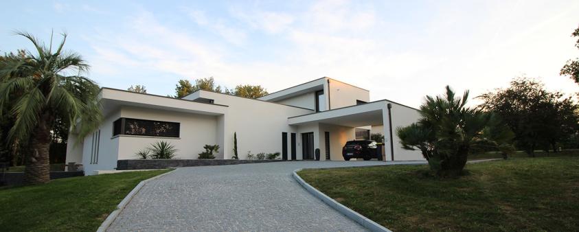 Villa d'exception à porte à faux