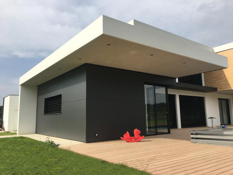 Villa d'exception à "emboitement de cubes"
