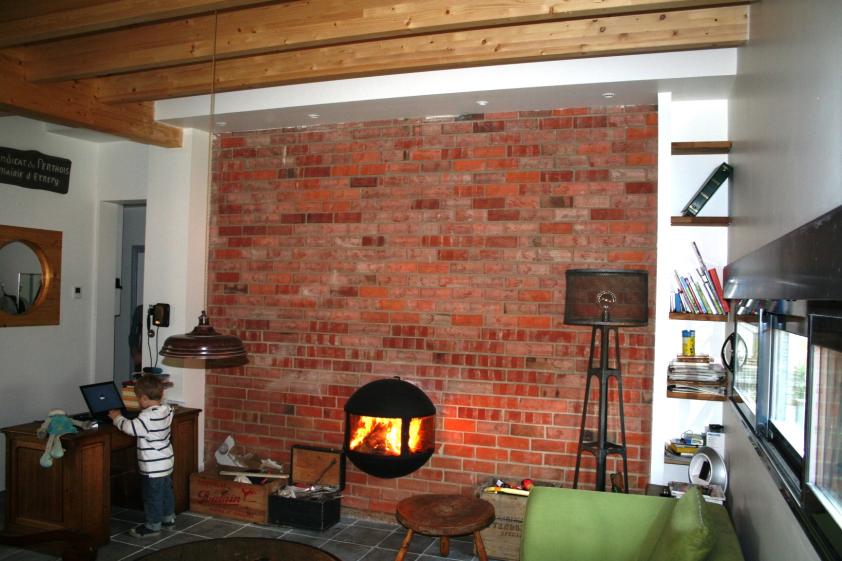 Le mur de façade et devenu un élément du décor