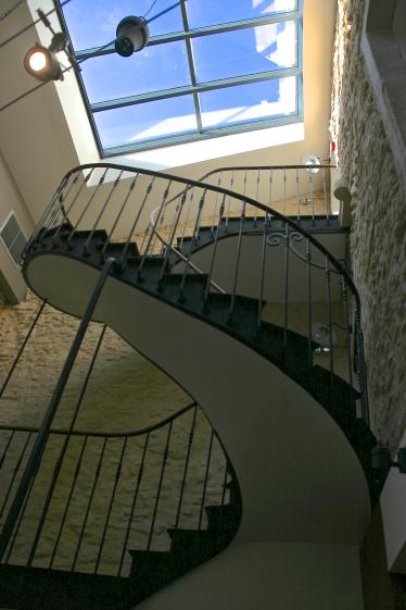 Le puits de lumière, l'escalier et la verrière