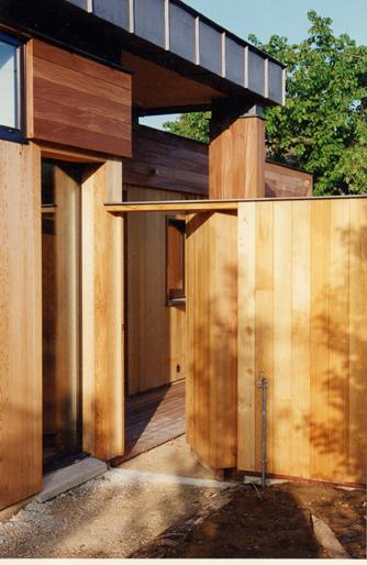 4_detail_sur_le_mur-cloture.jpg