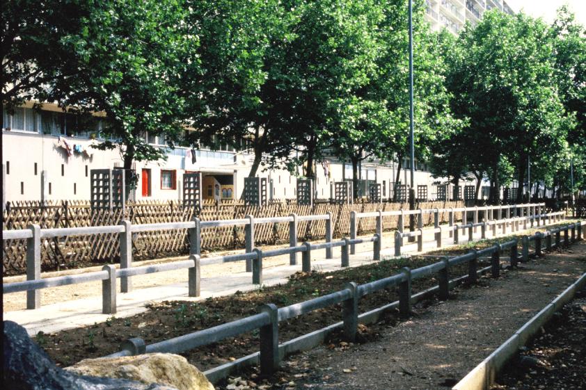f1000008.jpg