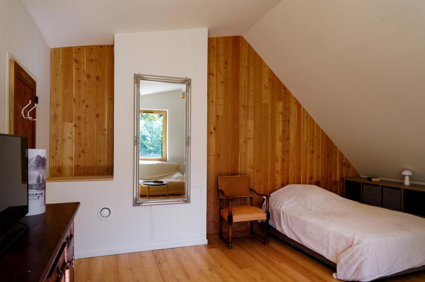 chambre étage (photo : F.-X. Emery)