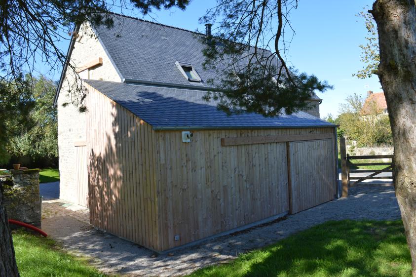 appentis en ossature bois adossé au bâtiment rénové