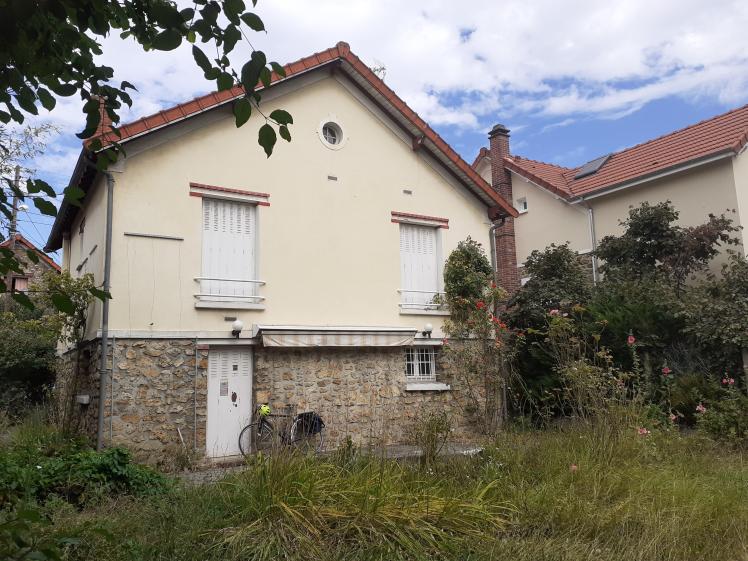 Maison existante avant travaux, côté jardin