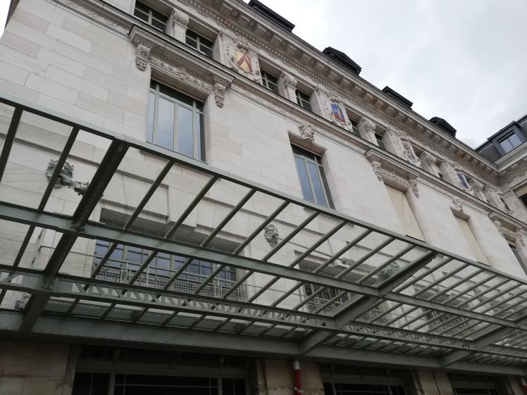 Marquise restaurée