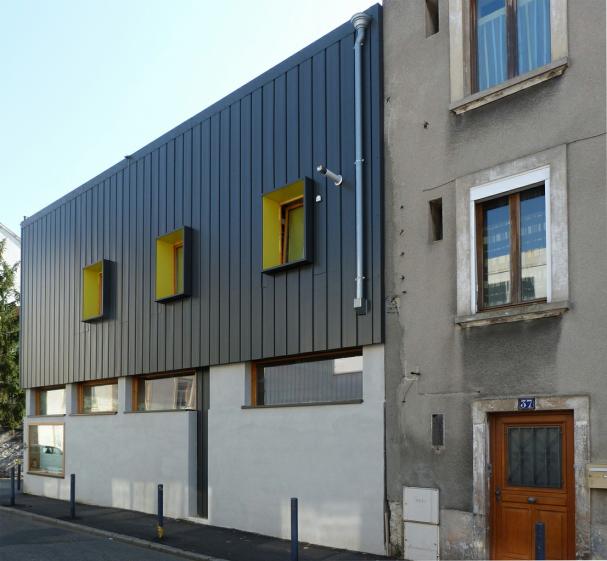 facade_rue.jpg