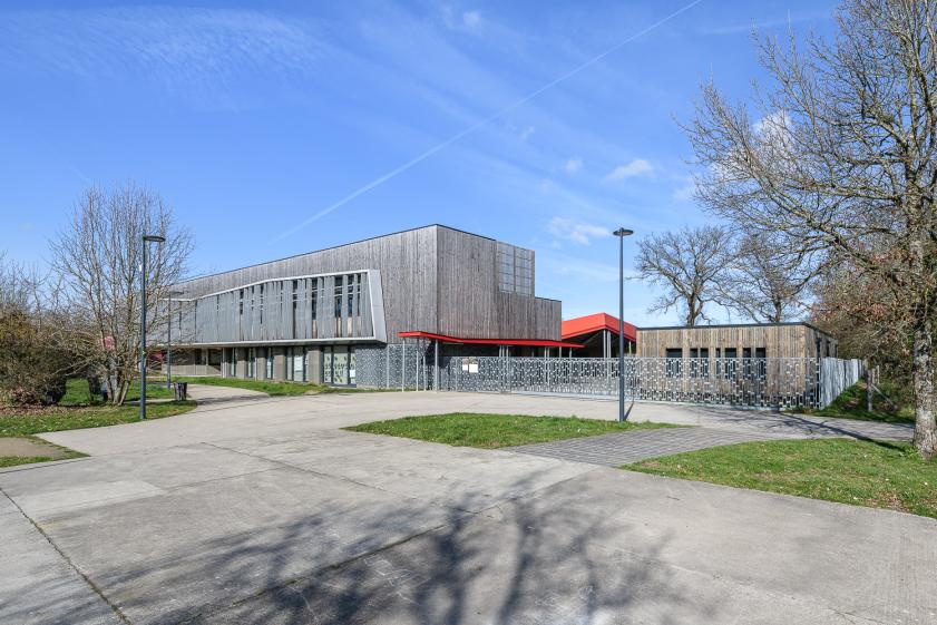 rocher-gpe-scolaire-coueron-5.jpg