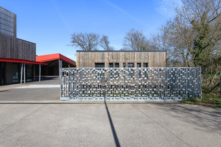 rocher-gpe-scolaire-coueron-7.jpg