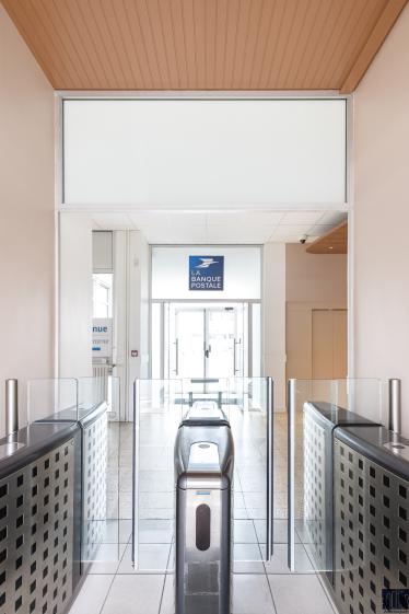 rocher-la-poste-rennes-1-2.jpg