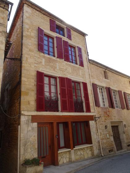 Façade Place de la Halle