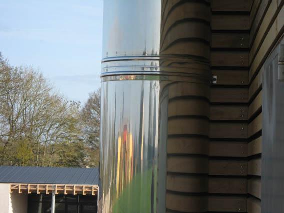Cheminée inox - Reflets et texture
